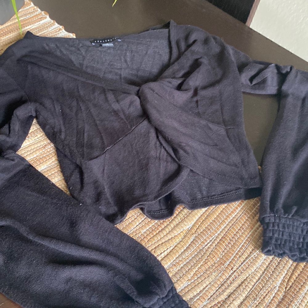 Euc Sanctuary black l/s crop top. Size XS